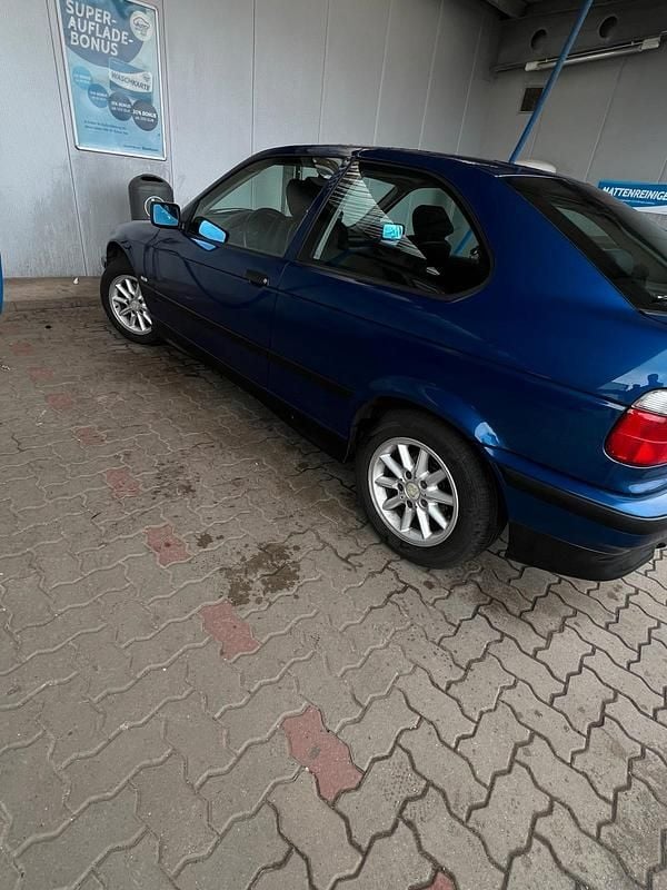 Gebraucht BMW 318 140 PS (102 kW) 1998 Blau Coupé