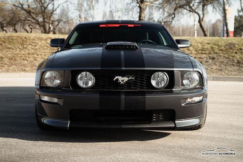 Gebraucht Ford Mustang GT 305 PS (224 kW) 2007 Grau Coupé