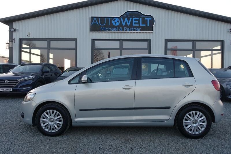 Silber Gebraucht 2014 VW Golf Plus Life Van / Kleinbus | 9.680 € (Fairer Preis) - Bild 1/4