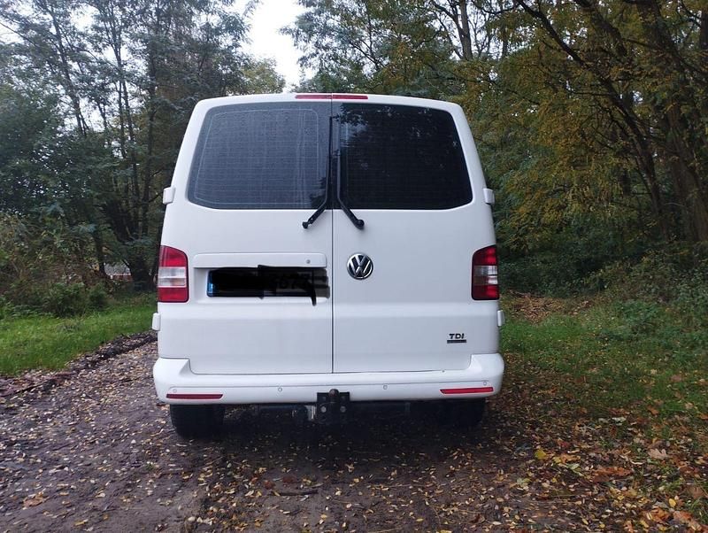 Gebraucht VW T5 105 PS (77 kW) 2014 Weiß Van