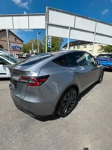 Gebraucht Tesla Model Y Performance 392 kW (534 PS) 2022 Grau SUV