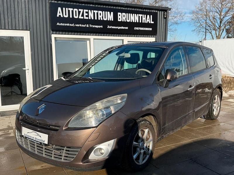 Gebraucht Renault Scénic III Luxe 131 PS (96 kW) 2010 Braun Van / Kleinbus