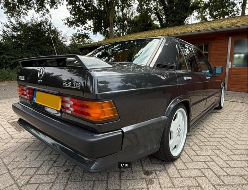 Schwarz Gebraucht 1988 Mercedes 190 Limousine | 11.500 € - Bild 1/4