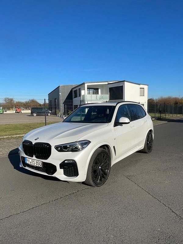 Weiß Gebraucht 2020 BMW X5 SUV | 48.500 € (Superpreis) - Bild 1/4
