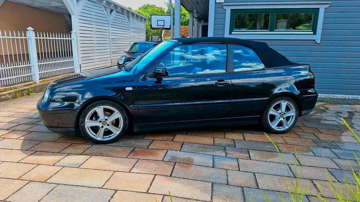 Gebraucht VW Golf Cabriolet Highline 90 PS (66 kW) 2000 Schwarz Cabrio