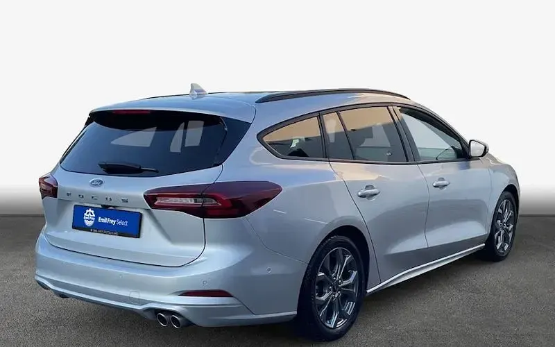 Gebraucht Ford Focus ST-Line X 155 PS (114 kW) 2025 Silber Kombi