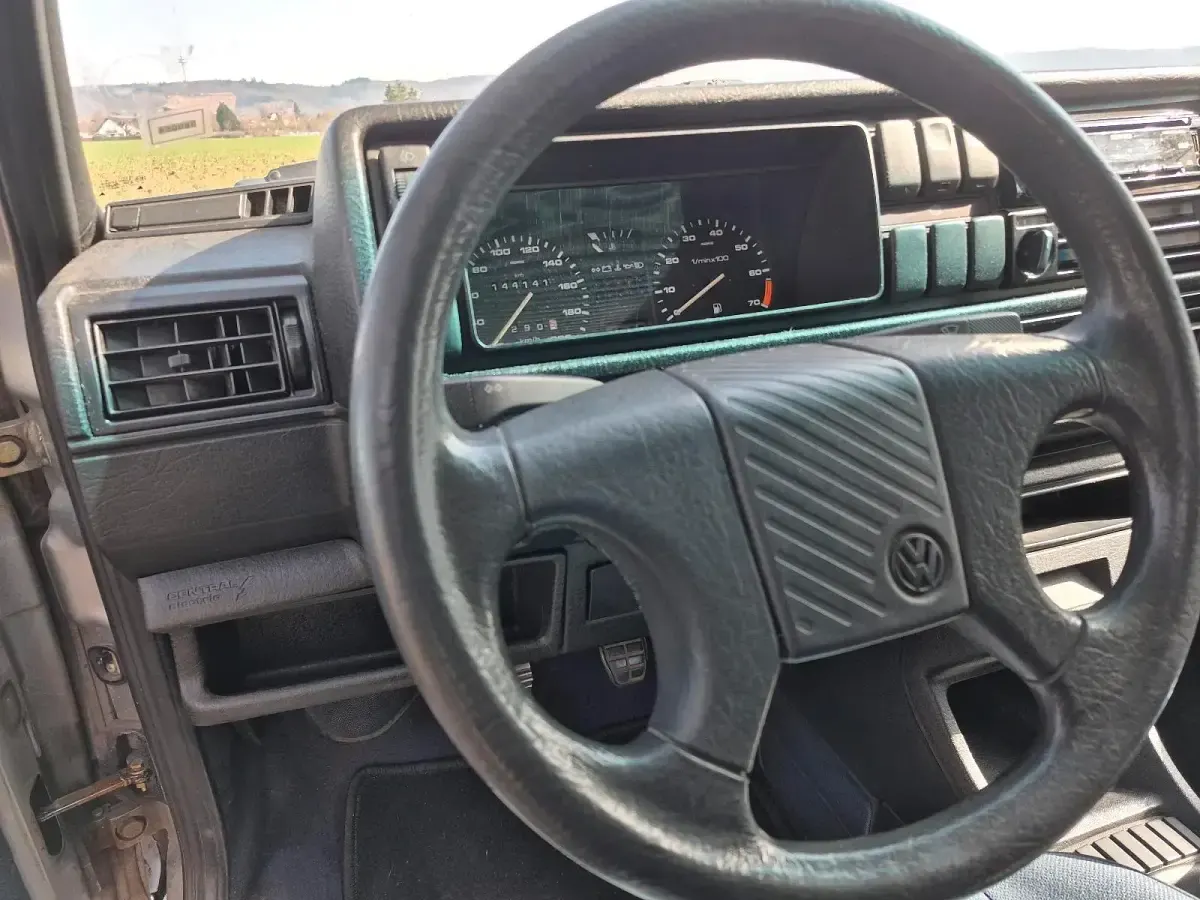 Gebraucht VW Golf II 54 PS (39 kW) 1990 Silber Kleinwagen