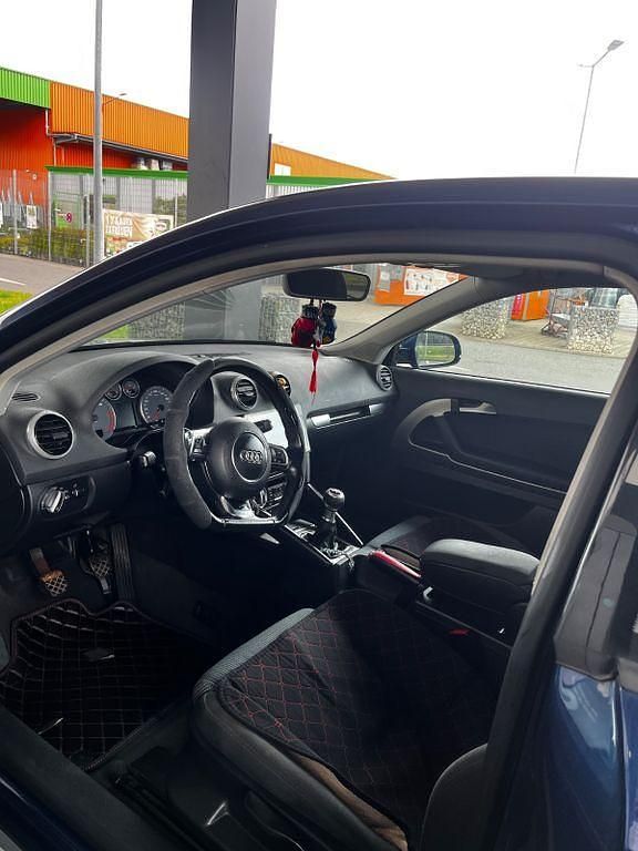 Gebraucht Audi A3 Ambition 140 PS (102 kW) 2011 Blau Kleinwagen