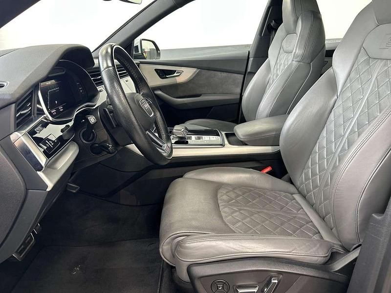 Gebraucht Audi SQ8 Ambiente 507 PS (372 kW) 2020 Galaxisblau metallic SUV