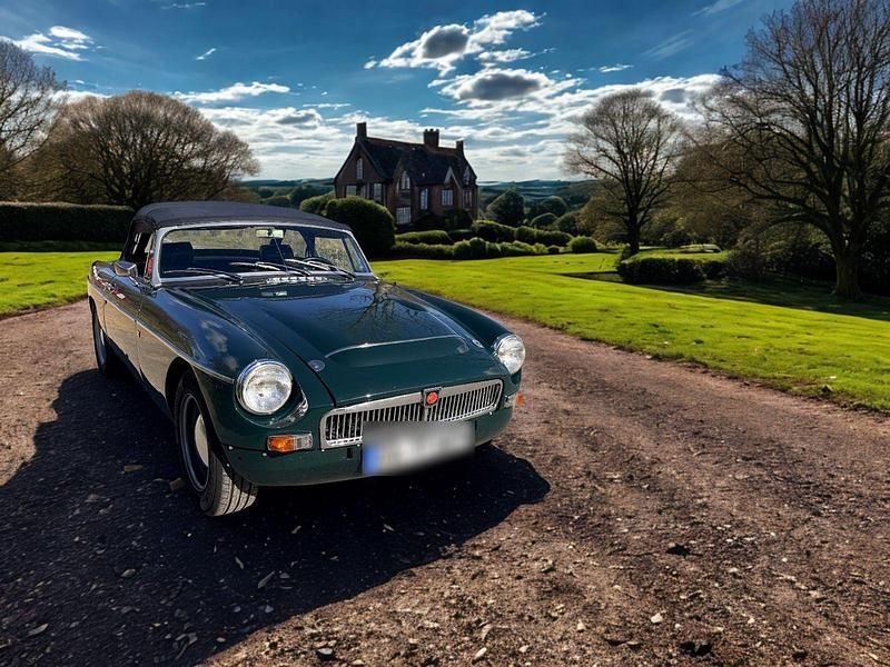 Second-hand MG B 95 CP (69 kW) 1977 Verde Cabrio