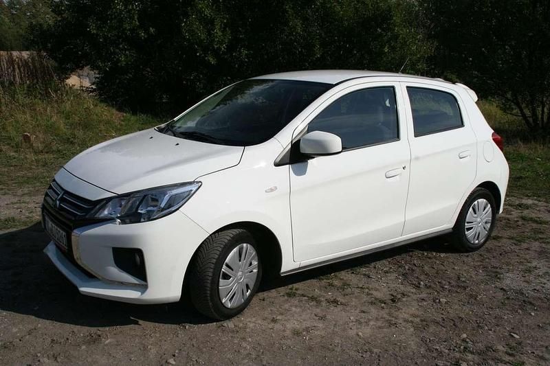 Gebraucht Mitsubishi Space Star Select 71 PS (52 kW) 2022 Weiß Limousine