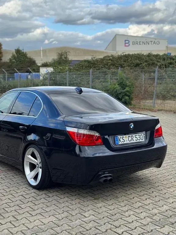Gebraucht BMW 530 Performance 280 PS (205 kW) 2008 Blau Limousine