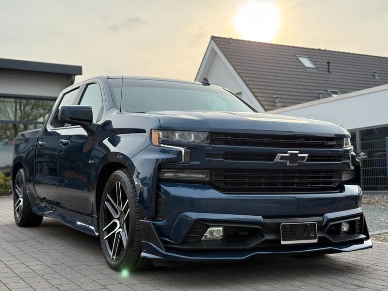 Blau Gebraucht 2019 Chevrolet Silverado Sport SUV | 59.500 € (Fairer Preis) - Bild 1/4