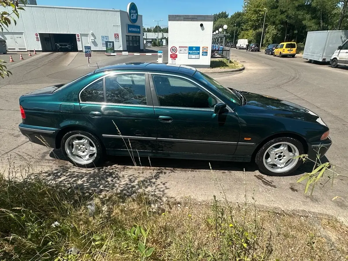 Gebraucht BMW 528 193 PS (141 kW) 1996 Grün Limousine