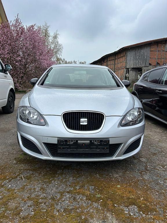 Gebraucht Seat Leon 86 PS (63 kW) 2012 Silber Limousine