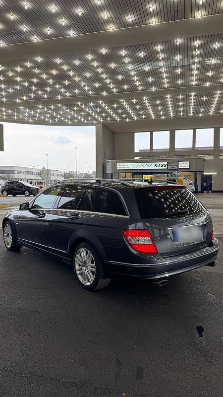 Gebraucht Mercedes C320 Avantgarde 224 PS (164 kW) 2008 Grau Kombi