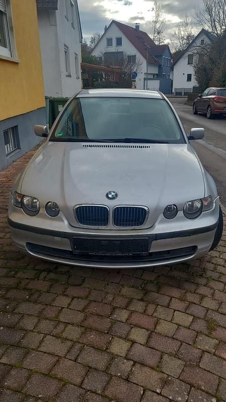 Gebraucht BMW 316 115 PS (84 kW) 2003 Silber Coupé