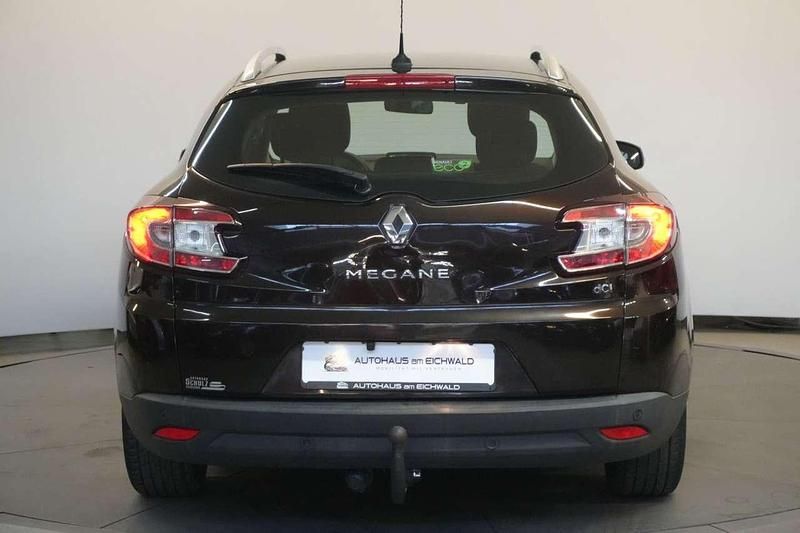 Gebraucht Renault Mégane GrandTour Initiale Paris 110 PS (80 kW) 2014 Braun Kombi