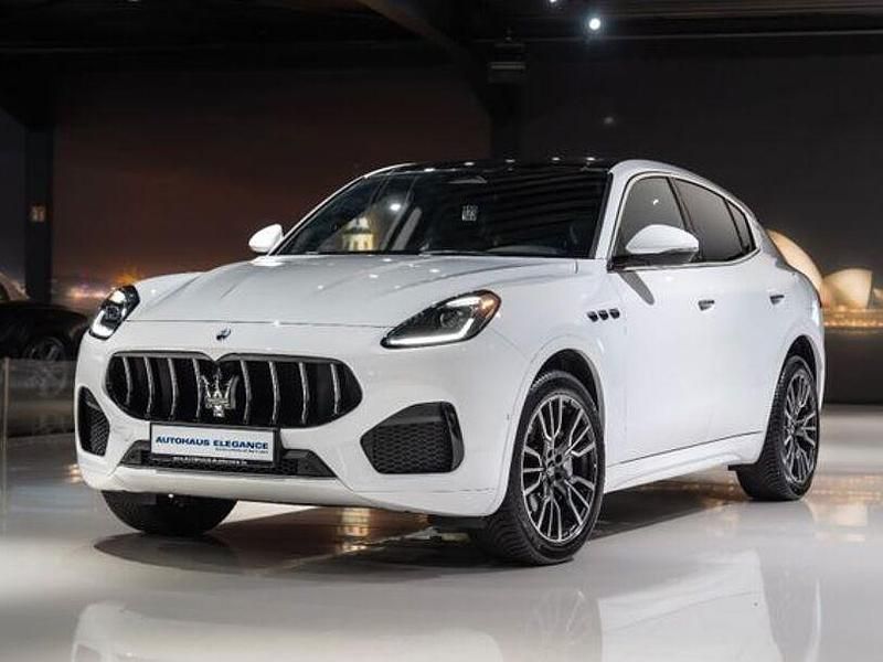 Weiss Gebraucht 2023 Maserati Grecale GT SUV | 55.980 € (Fairer Preis) - Bild 1/4