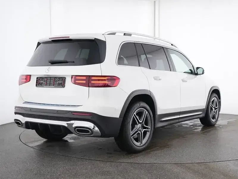 Gebraucht Mercedes GLB220 AMG 190 PS (139 kW) 2026 Weiß SUV