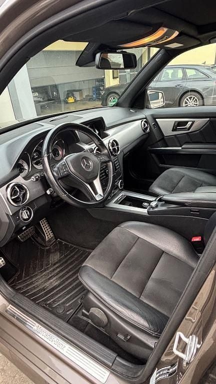 Gebraucht Mercedes GLK250 204 PS (150 kW) 2012 Grau SUV