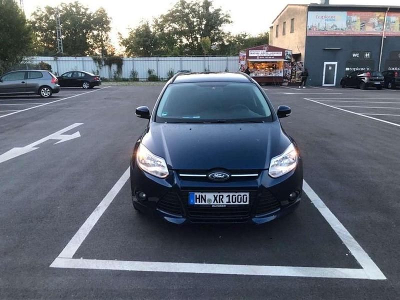 Gebraucht 2011 Ford Focus Titanium Kombi | 8.200 € (Teuer) - Bild 1/4