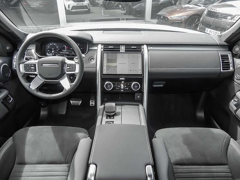 Gebraucht Land Rover Discovery 5 SE Dynamic 304 PS (223 kW) 2024 Fuji white SUV