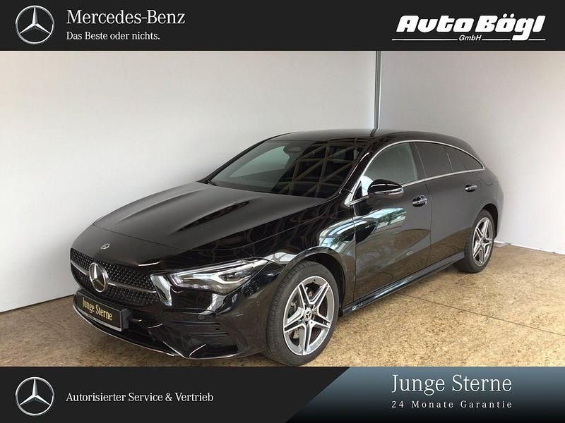 Lack kosmosschwarz (metallic) Gebraucht 2024 Mercedes CLA250e Shooting Brake AMG Kombi | 37.900 € (Etwas zu teuer) - Bild 1/4