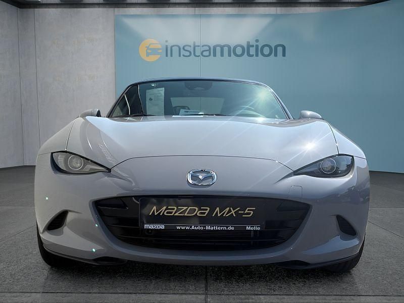 Neu Mazda MX5 131 PS (96 kW) 2025 Grau Cabrio