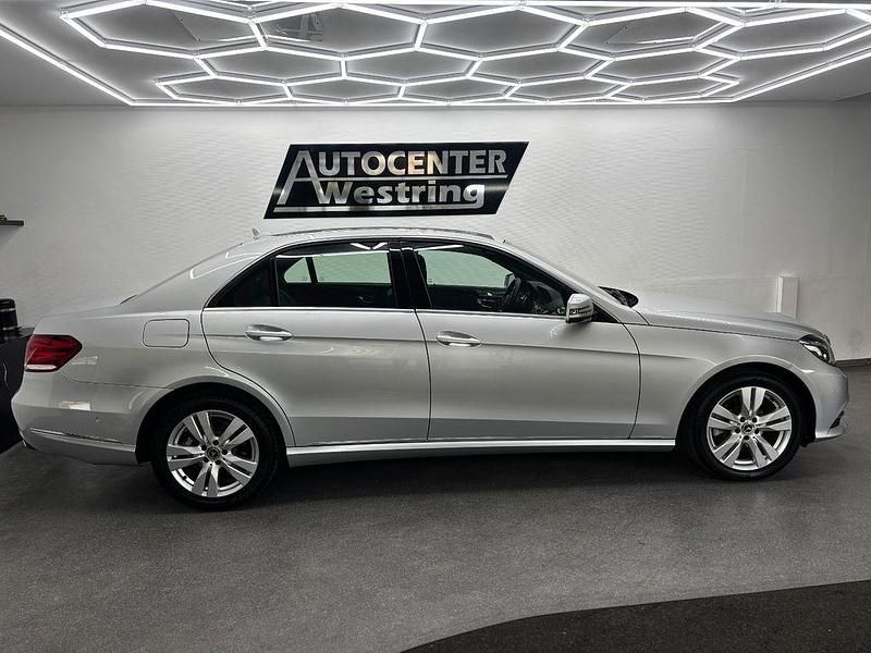 Gebraucht Mercedes E200 Avantgarde 184 PS (135 kW) 2013 Silber Limousine
