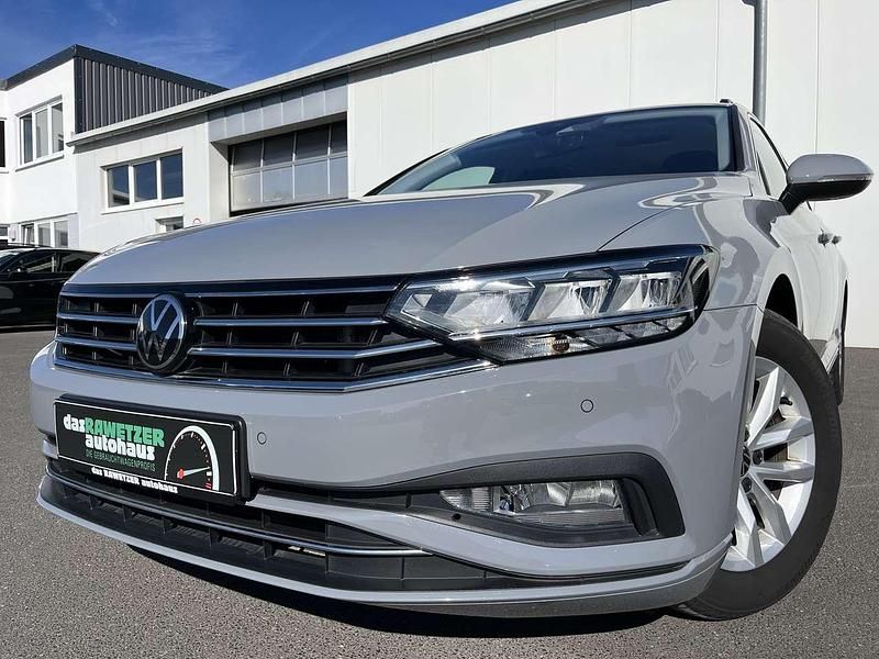 Grau Gebraucht 2022 VW Passat Business Kombi | 24.460 € (Guter Preis) - Bild 1/4