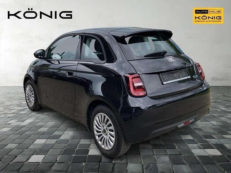 Gebraucht Fiat 500e 86 kW (118 PS) 2023 Schwarz Kleinwagen