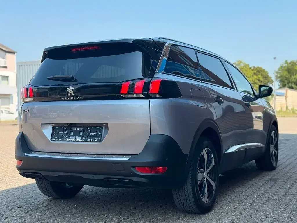 Gebraucht Peugeot 5008 Allure 131 PS (96 kW) 2018 Grau SUV