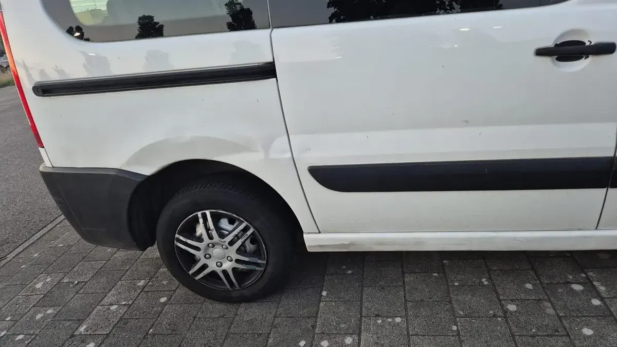 Gebraucht Peugeot TePee 90 PS (66 kW) 2010 Weiß Van / Kleinbus