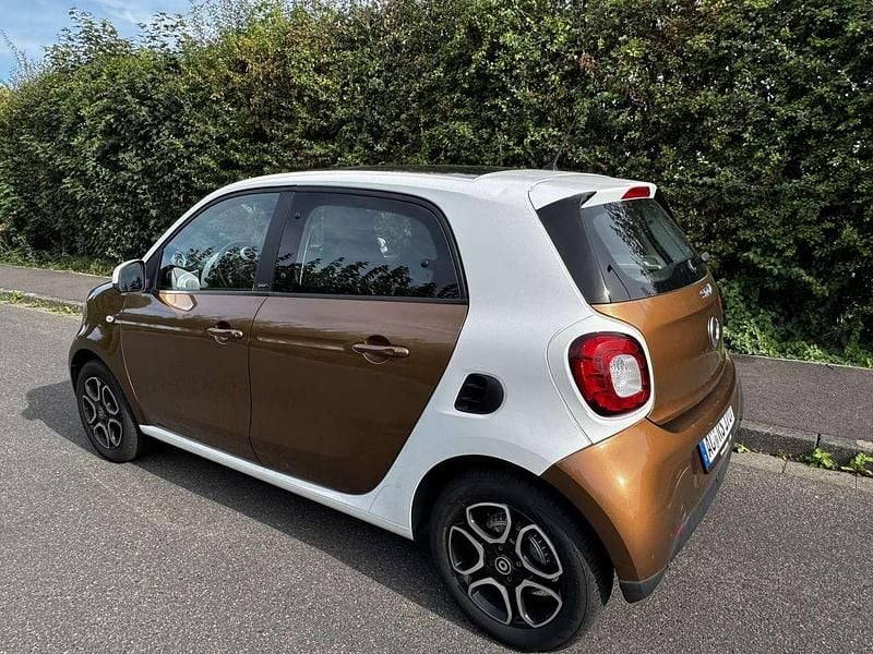 Gebraucht Smart ForFour 97 PS (71 kW) 2015 Braun Kleinwagen
