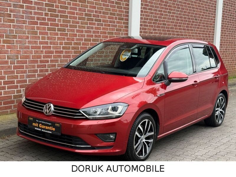 Rot Gebraucht 2015 VW Golf Sportsvan Van / Kleinbus | 13.990 € (Fairer Preis) - Bild 1/4