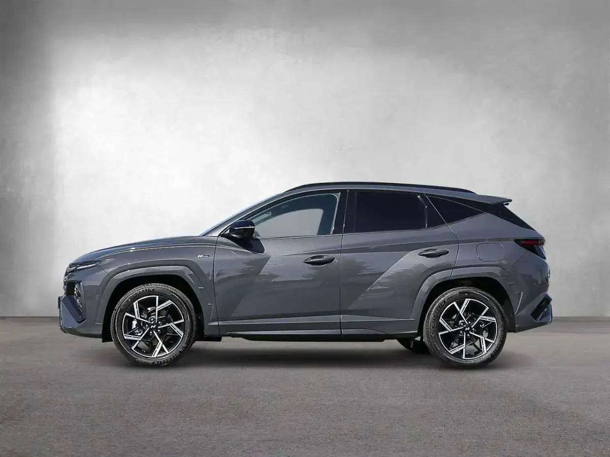 Neu Hyundai Tucson N Line 150 PS (110 kW) 2025 Ecotronic gray SUV