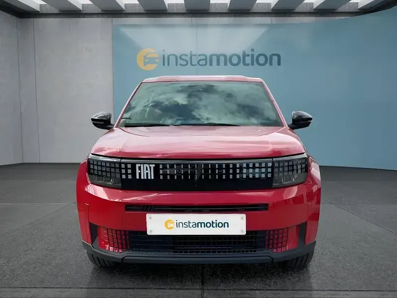 Gebraucht Fiat Grande Panda 83 kW (113 PS) 2025 Rot Kleinwagen