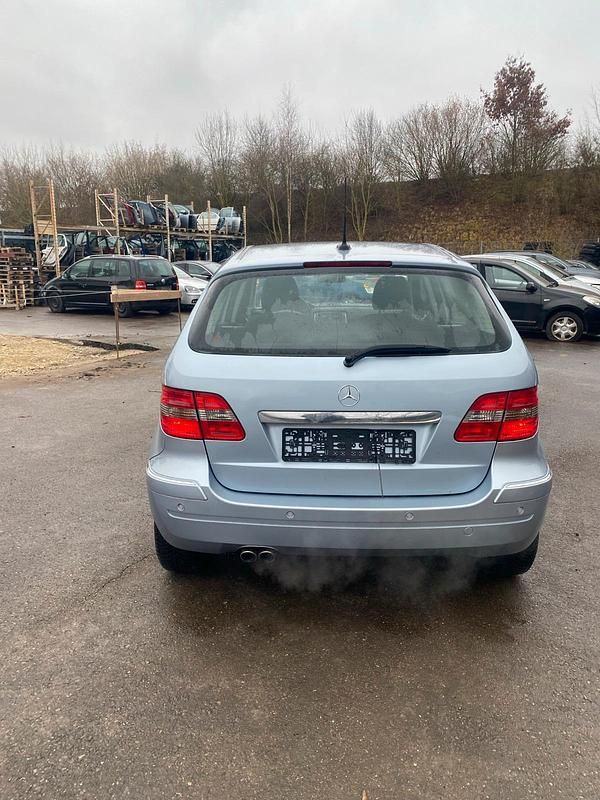 Gebraucht Mercedes B200 193 PS (141 kW) 2005 Van / Kleinbus