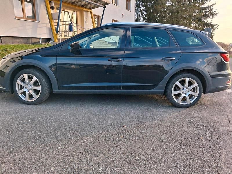 Gebraucht Seat Leon X-Perience 150 PS (110 kW) 2018 Schwarz Kombi