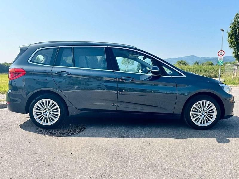 Gebraucht BMW 220 Luxury Line 192 PS (141 kW) 2015 Atlantikgrau metallic Van / Kleinbus