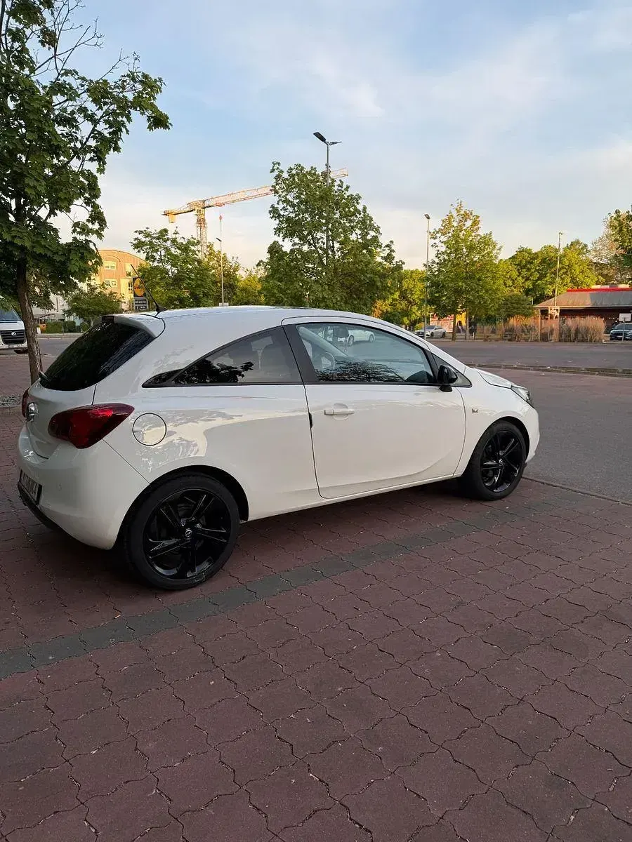 Gebraucht Opel Corsa 90 PS (66 kW) 2016 Weiß Kleinwagen