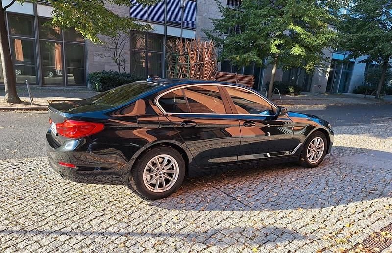 Gebraucht BMW 520 184 PS (135 kW) 2017 Schwarz Limousine