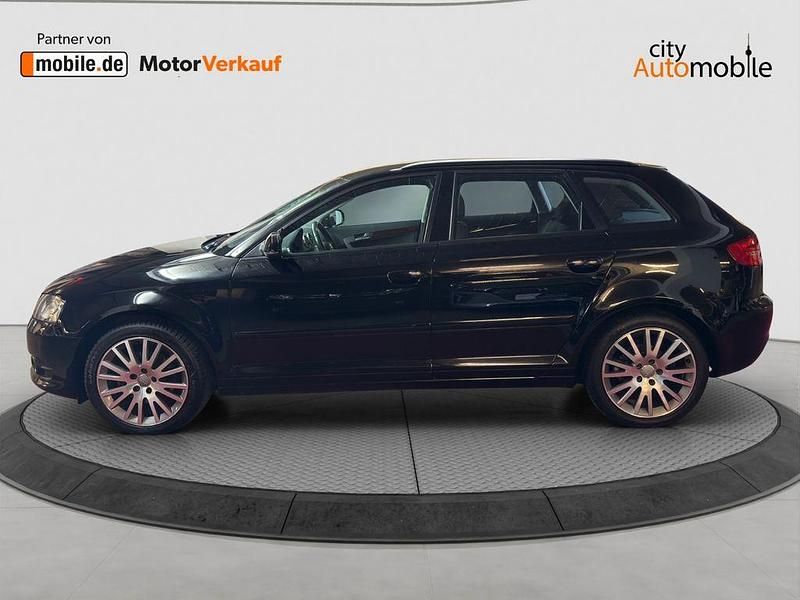 Gebraucht Audi A3 Ambiente 125 PS (91 kW) 2010 Schwarz Kleinwagen