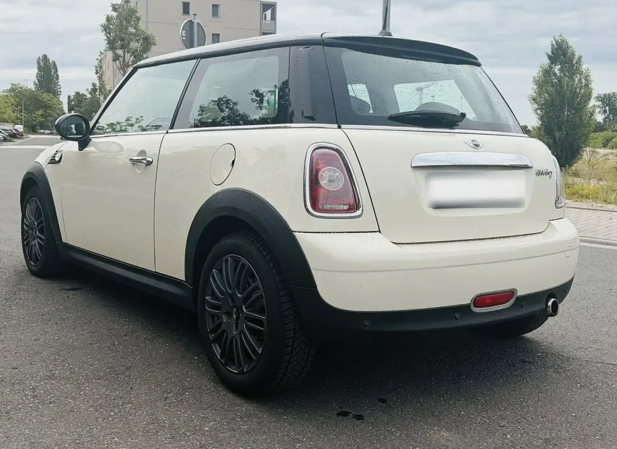 Gebraucht Mini Cooper Coupé 109 PS (80 kW) 2009 Weiß Coupé
