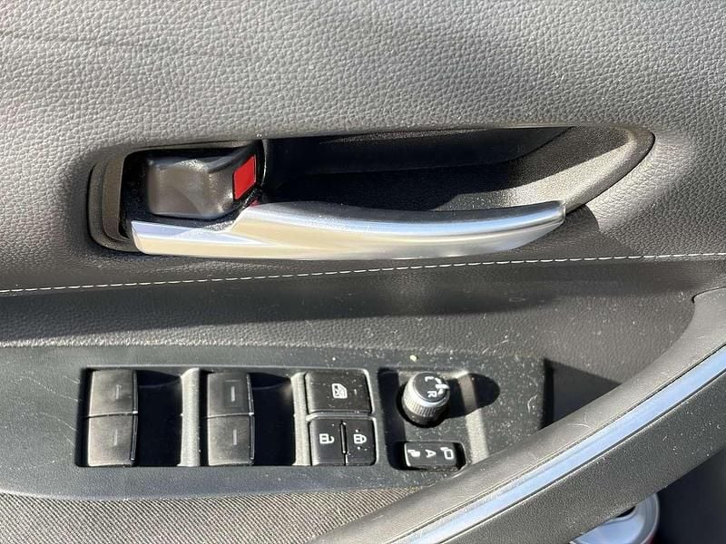 Gebraucht Toyota Corolla Hybrid Team 98 PS (72 kW) 2021 Grau Kombi