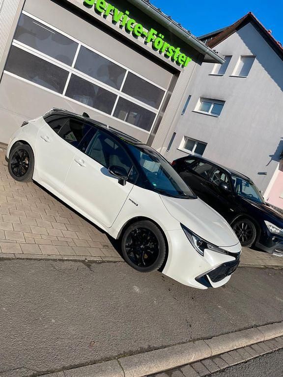 Gebraucht Toyota Corolla Team 152 PS (111 kW) 2020 Weiß Limousine