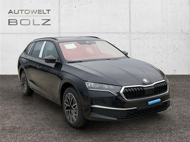 Neu Skoda Octavia Tour 150 PS (110 kW) 2025 Schwarz Kombi