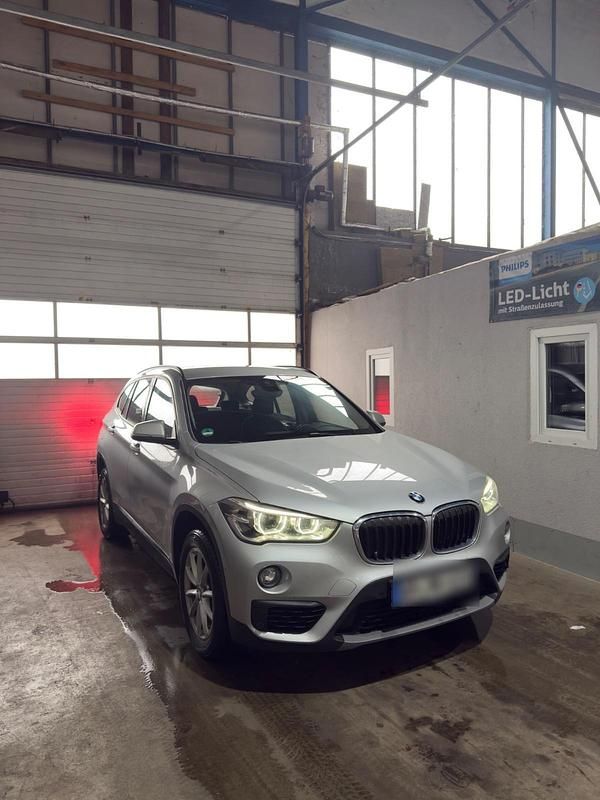Gebraucht BMW X1 150 PS (110 kW) 2015 Silber SUV