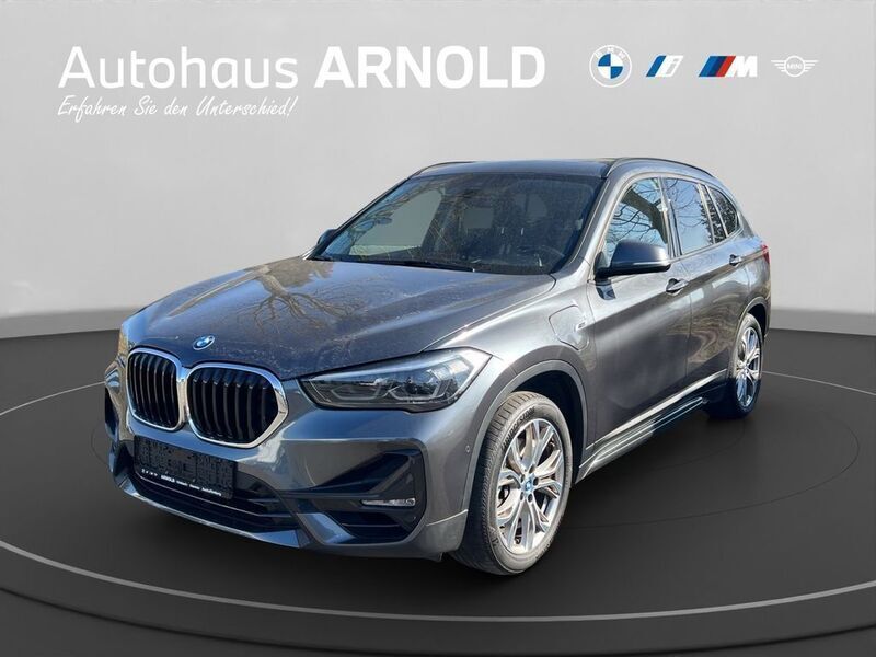 Mineralgrau Gebraucht 2022 BMW X1 Sport Line SUV | 28.510 € (Fairer Preis) - Bild 1/4